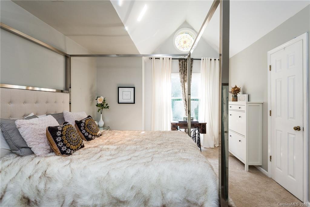 232 Queens Road, Unit 48 Charlotte, NC 28204 - Photo 17 of 31 Gallery Image 17