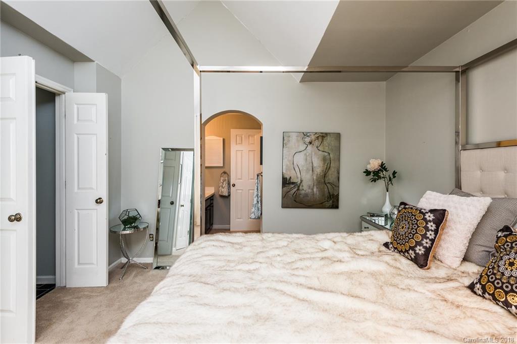 232 Queens Road, Unit 48 Charlotte, NC 28204 - Photo 19 of 31 Gallery Image 19