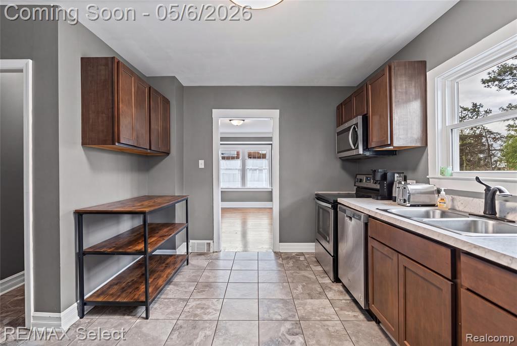 111 West 3rd Street Davison, MI 48423 - Photo 16 of 44