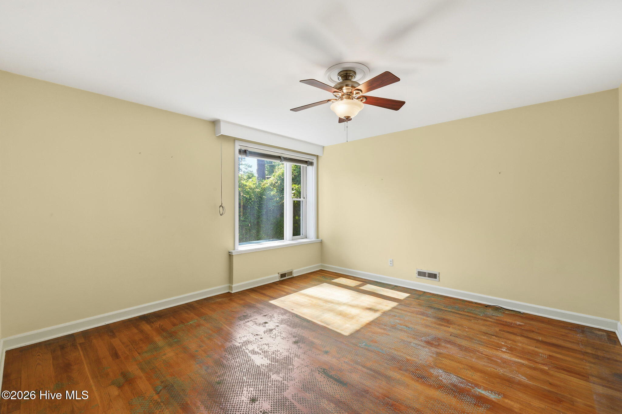 1608 Rhem Avenue New Bern, NC 28560 - Photo 32 of 51 16-web-or-mls-0C0A7087_edit
