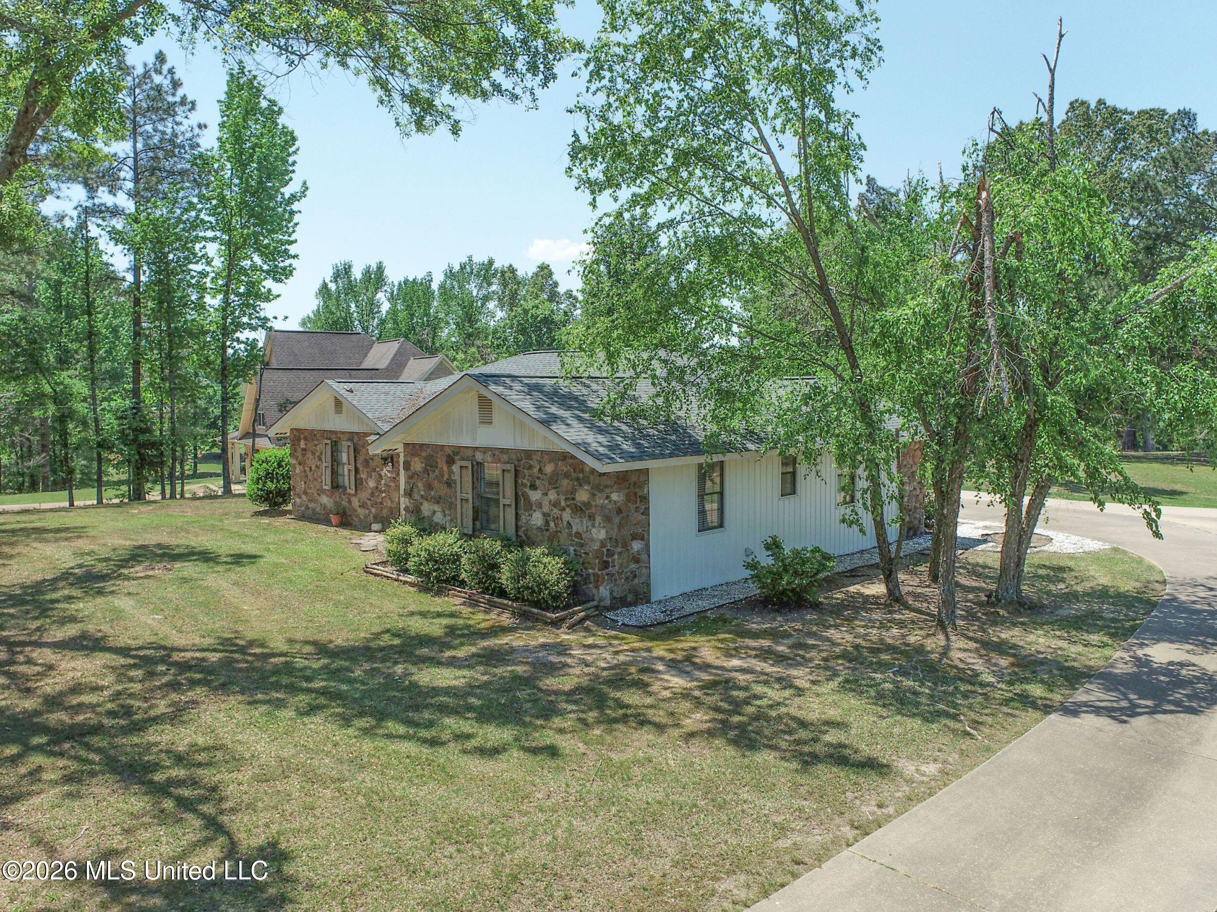 415 Woodland Road Batesville, MS 38606 - Photo 18 of 120 2rlawk14