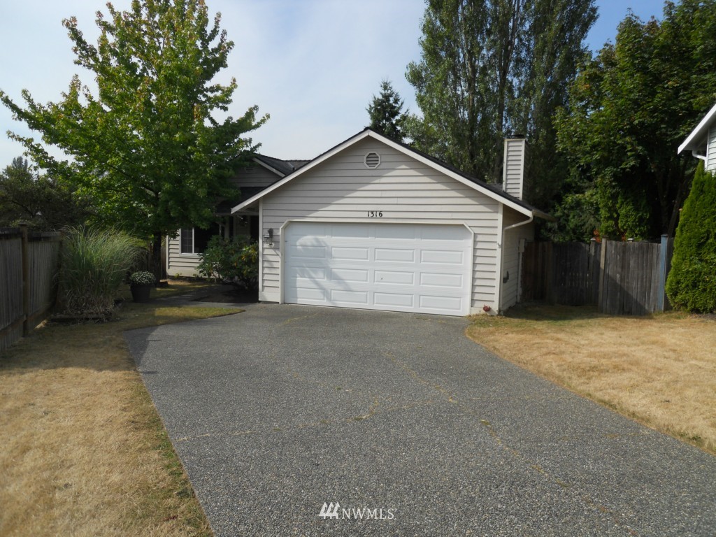 1316 233rd Place Southwest Bothell, WA 98021 - Photo 2 of 12