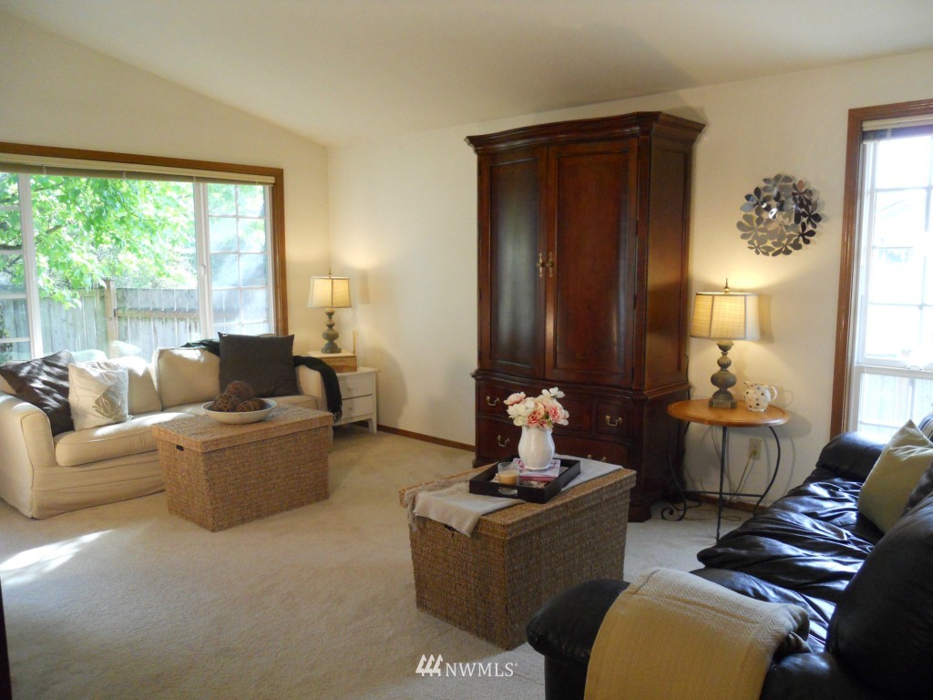1316 233rd Place Southwest Bothell, WA 98021 - Photo 3 of 12