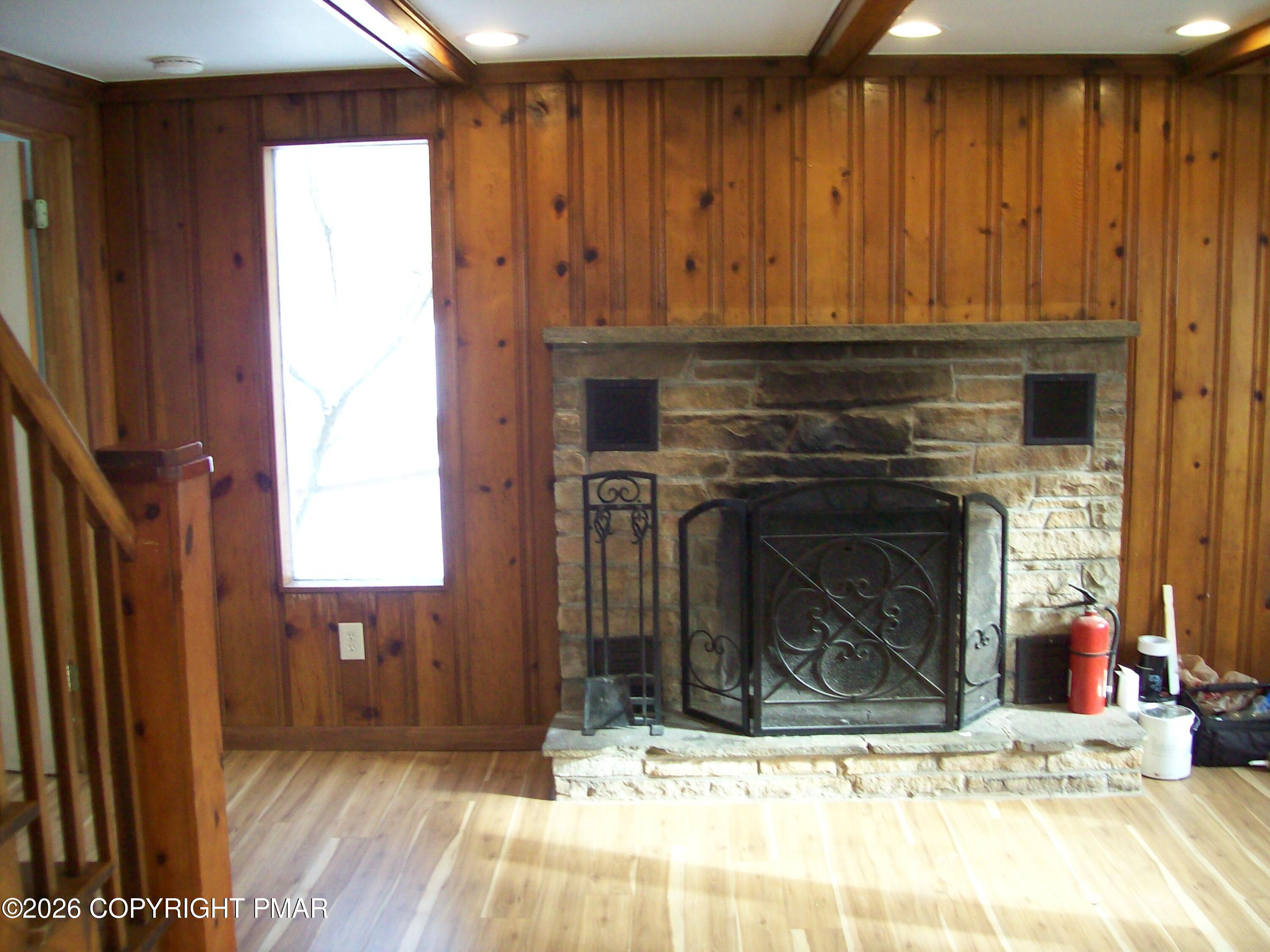 522 Apache Road East Stroudsburg, PA 18302 - Photo 9 of 23 a view of a fireplace in the room