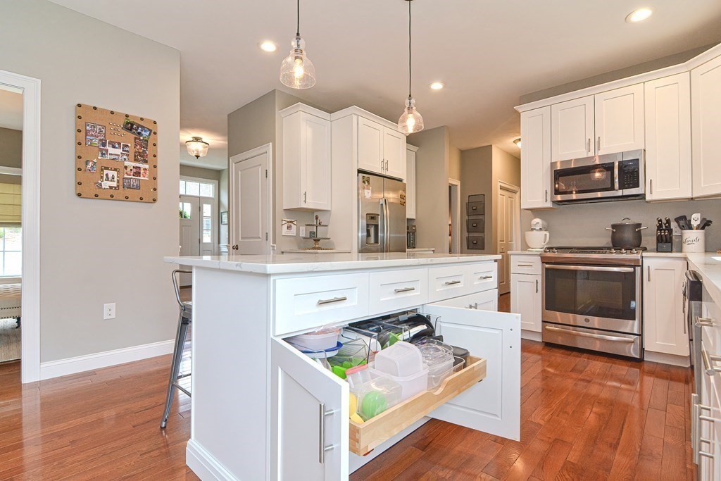 17 Rifleman Way Uxbridge, MA 01569 - Photo 15 of 40 Gallery Image 15