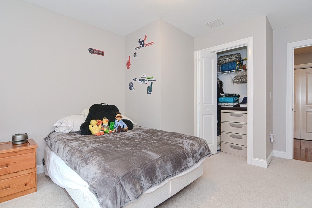 17 Rifleman Way Uxbridge, MA 01569 - Photo 38 of 40 Gallery Image 38