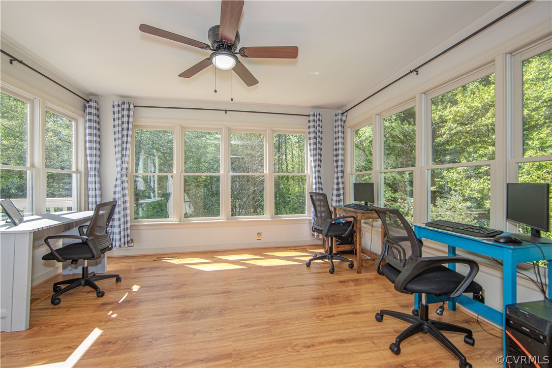 11360 Glendevon Road Chesterfield, VA 23838 - Photo 12 of 43 Rear Florida room off of the family room with wall