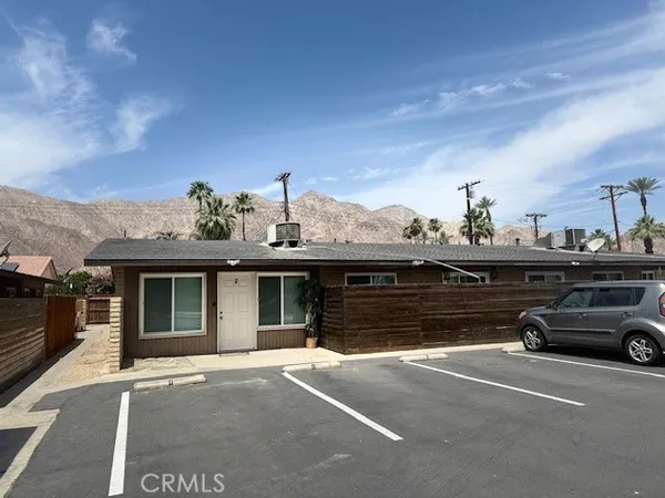 $1,995 | 51099 Eisenhower Drive, Unit 1, La Quinta, CA 92253