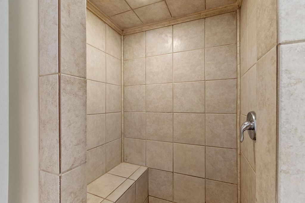 15 Oak Road Waltham, MA 02451 - Photo 23 of 32 Gallery Image 23