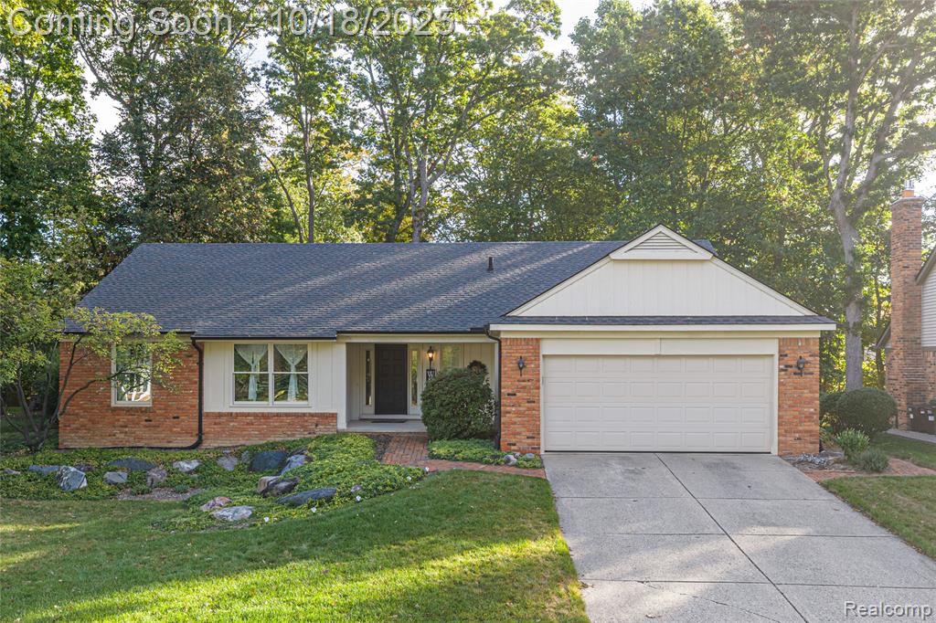 448 Streamview Court Rochester Hills, MI 48309 - Photo 1 of 40