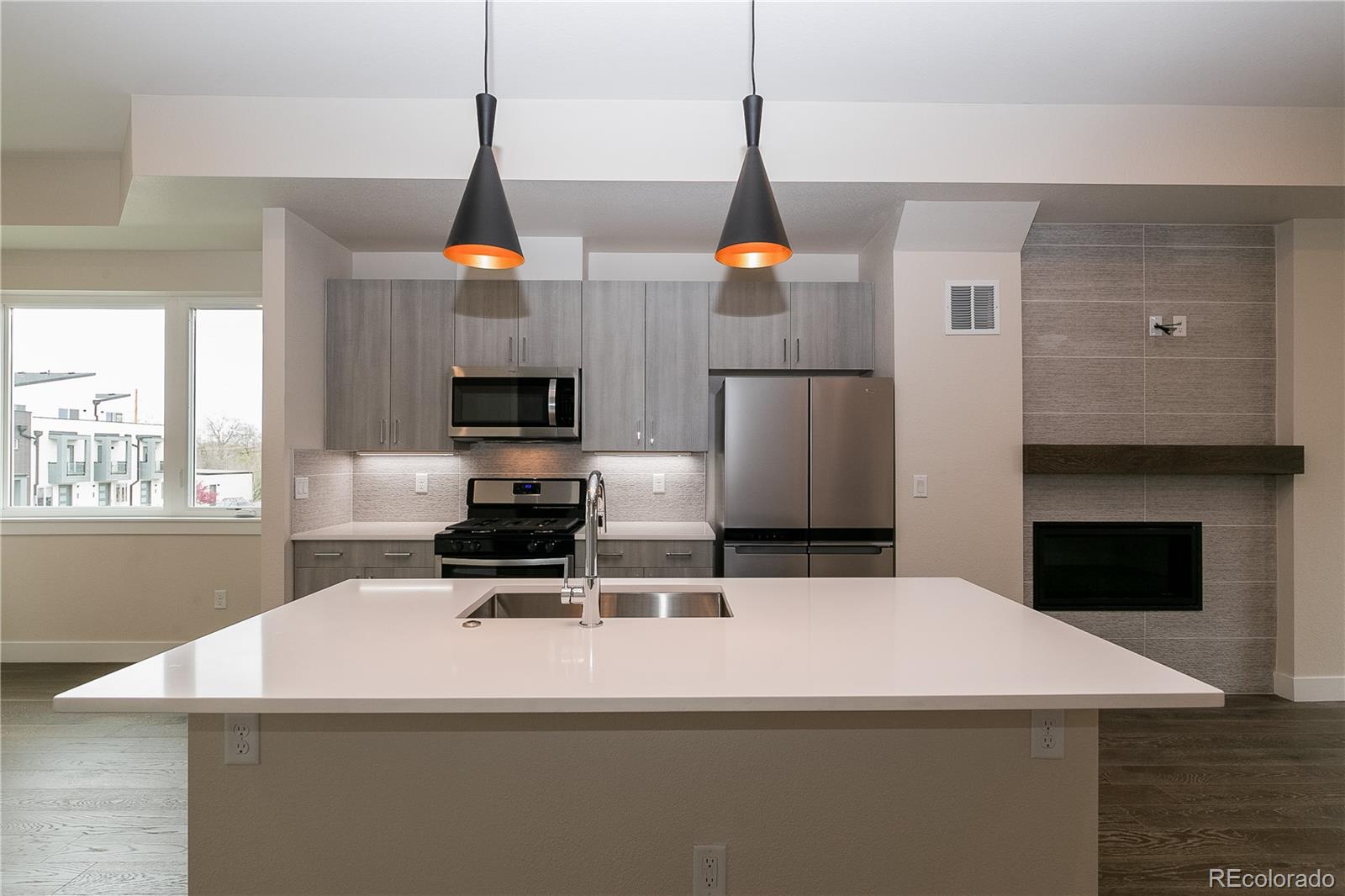 1275 Stuart Street Denver, CO 80204 - Photo 1 of 28