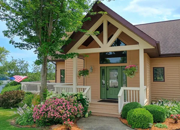 $599,900 | 26-64 Blackwood Court, Lanark, IL 61046