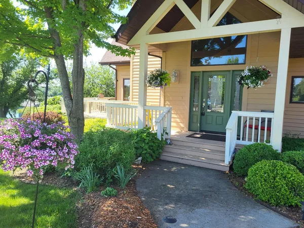 $599,900 | 26-64 Blackwood Court, Lanark, IL 61046