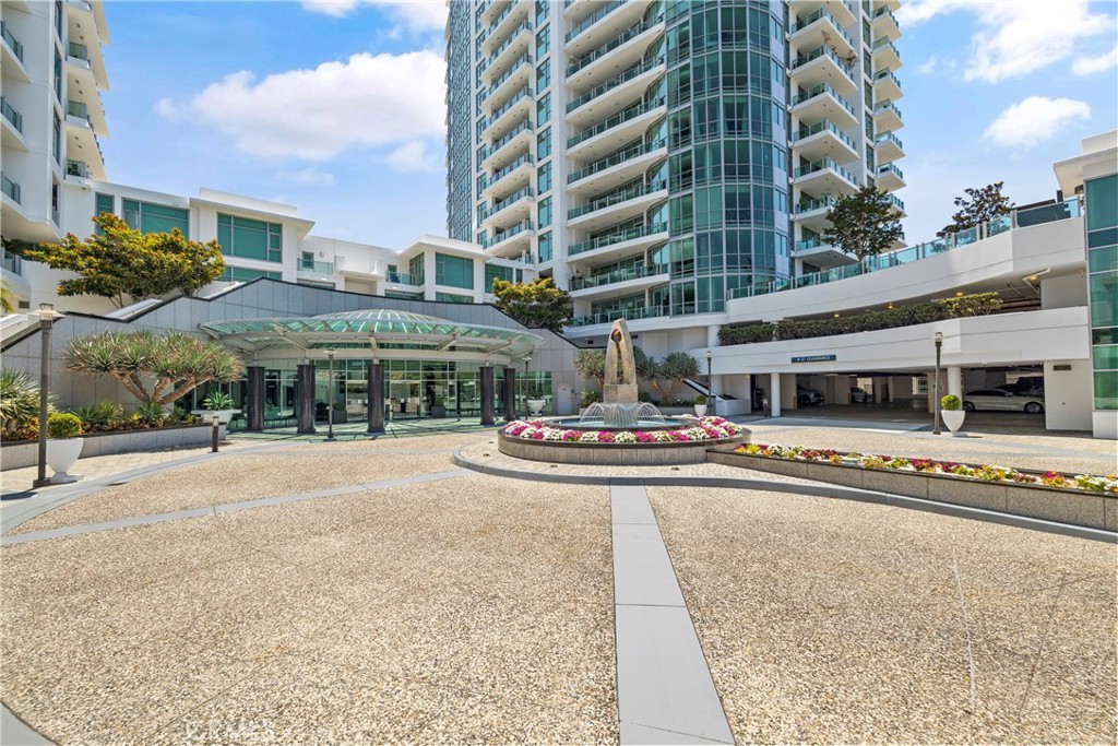 3141 Michelson Drive, Unit 907 Irvine, CA 92612 - Photo 39 of 48 a building view