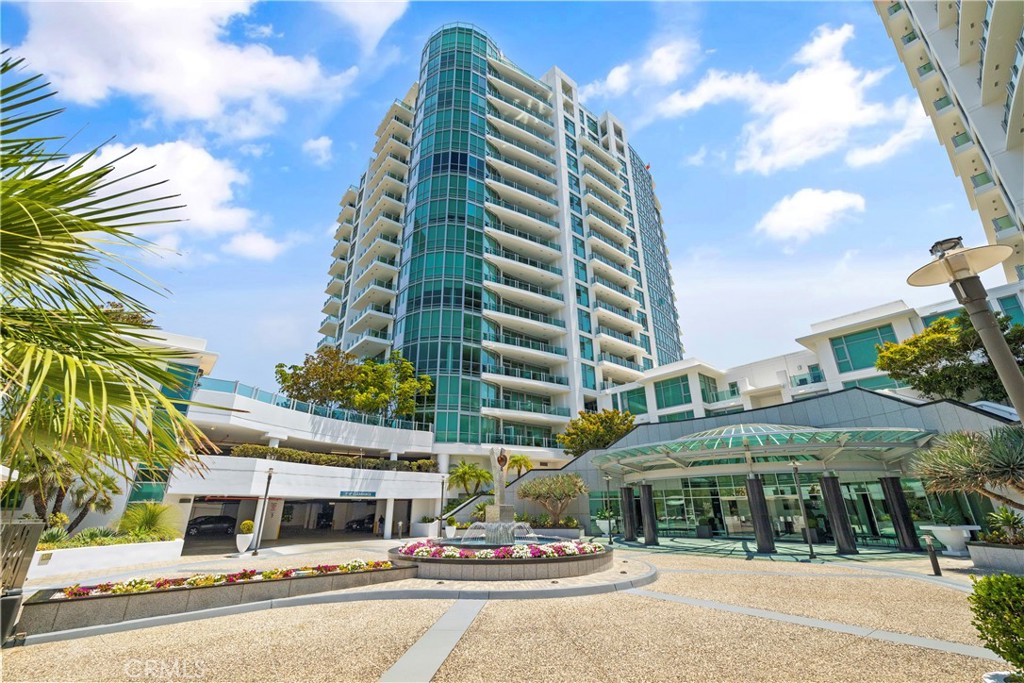 3141 Michelson Drive, Unit 907 Irvine, CA 92612 - Photo 40 of 48 a front view of a building