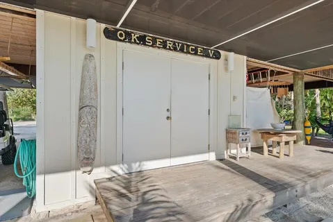 $5,995,000 | 7143 La Lenaire Drive, Longboat Key, FL 34228