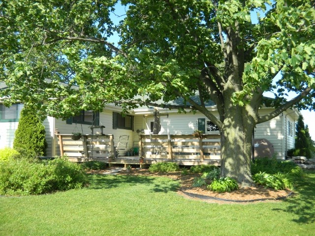 2068 County Rd DK Sturgeon Bay, WI 54235 - Photo 4 of 5 Gallery Image 4