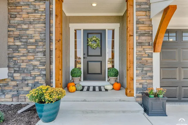 $775,000 | 1347 Kanza Drive, Lawrence, KS 66049