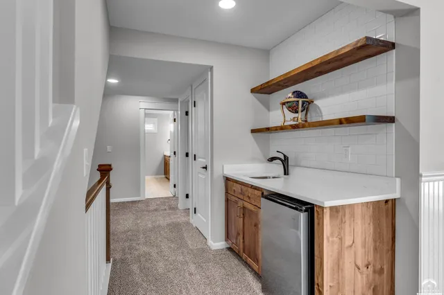 $775,000 | 1347 Kanza Drive, Lawrence, KS 66049