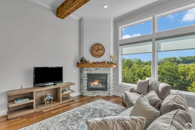 $775,000 | 1347 Kanza Drive, Lawrence, KS 66049