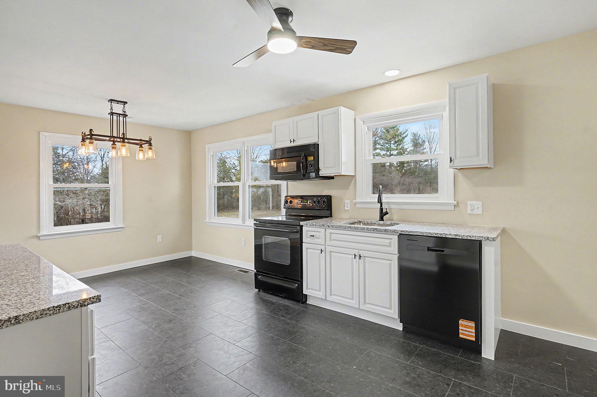 2430 New Hanover Square Road Gilbertsville, PA 19525 - Photo 15 of 55