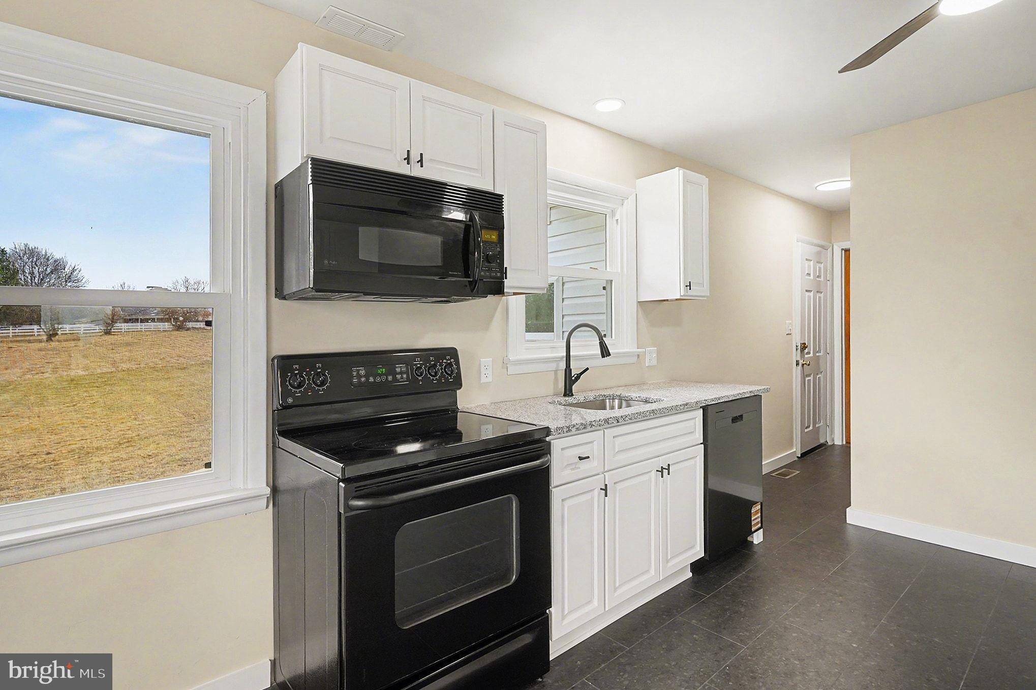 2430 New Hanover Square Road Gilbertsville, PA 19525 - Photo 17 of 55