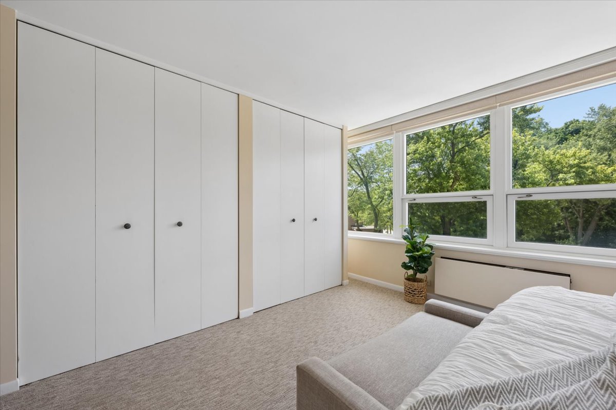 1630 Sheridan Road, Unit 4H Wilmette, IL 60091 - Photo 18 of 35