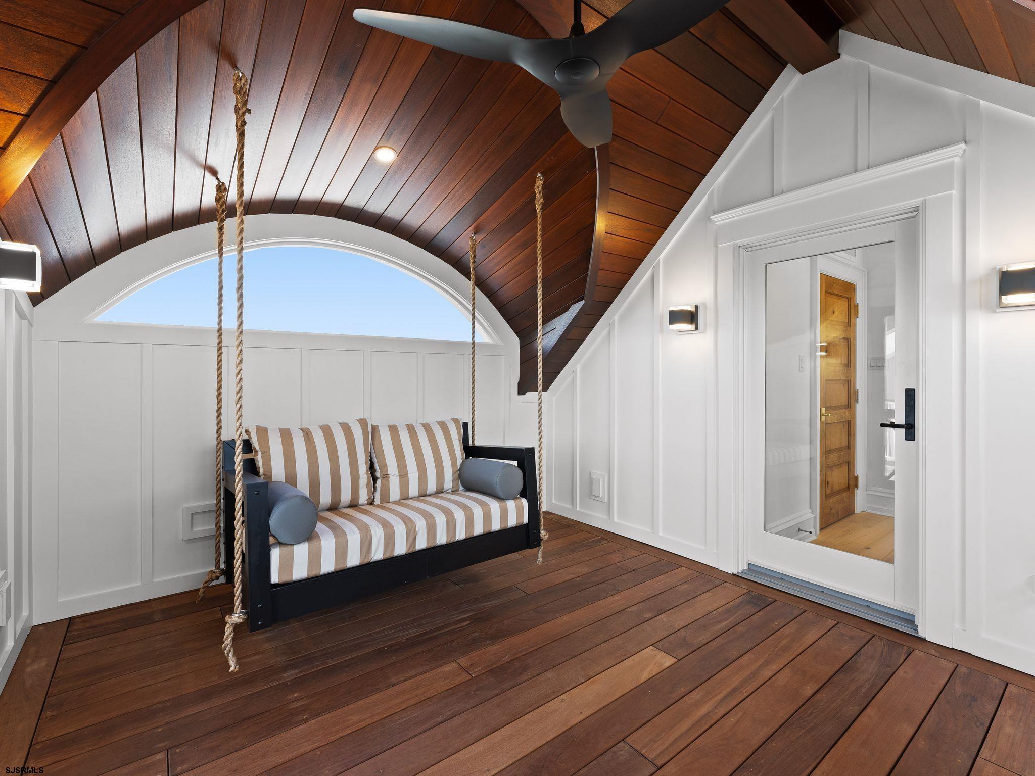 12 East Newcastle Road Ocean City, NJ 08226 - Photo 55 of 99 a view of entryway with wooden floor