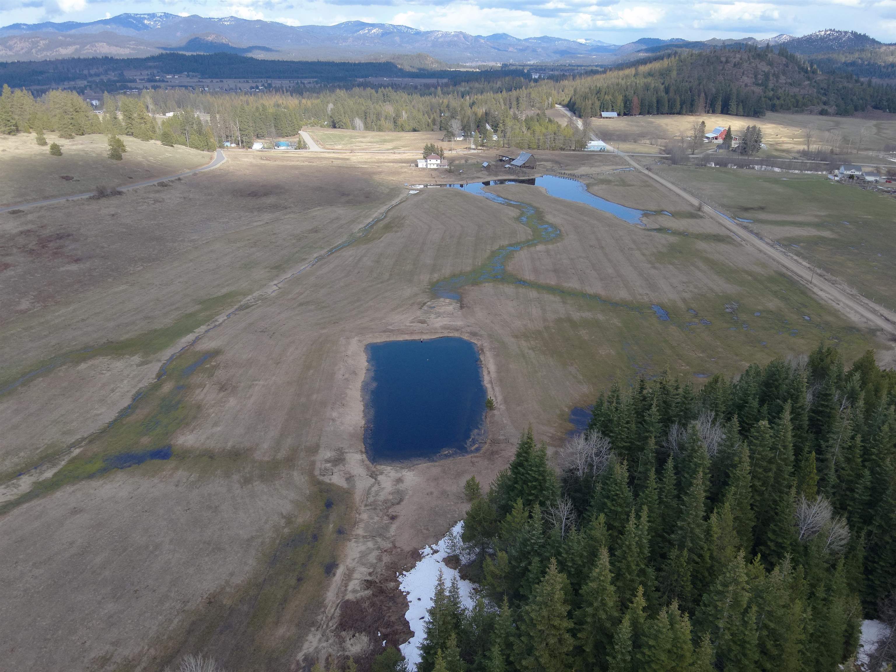662 Baker Lake Road Newport, WA 99156 - Photo 4 of 10 Gallery Image 4