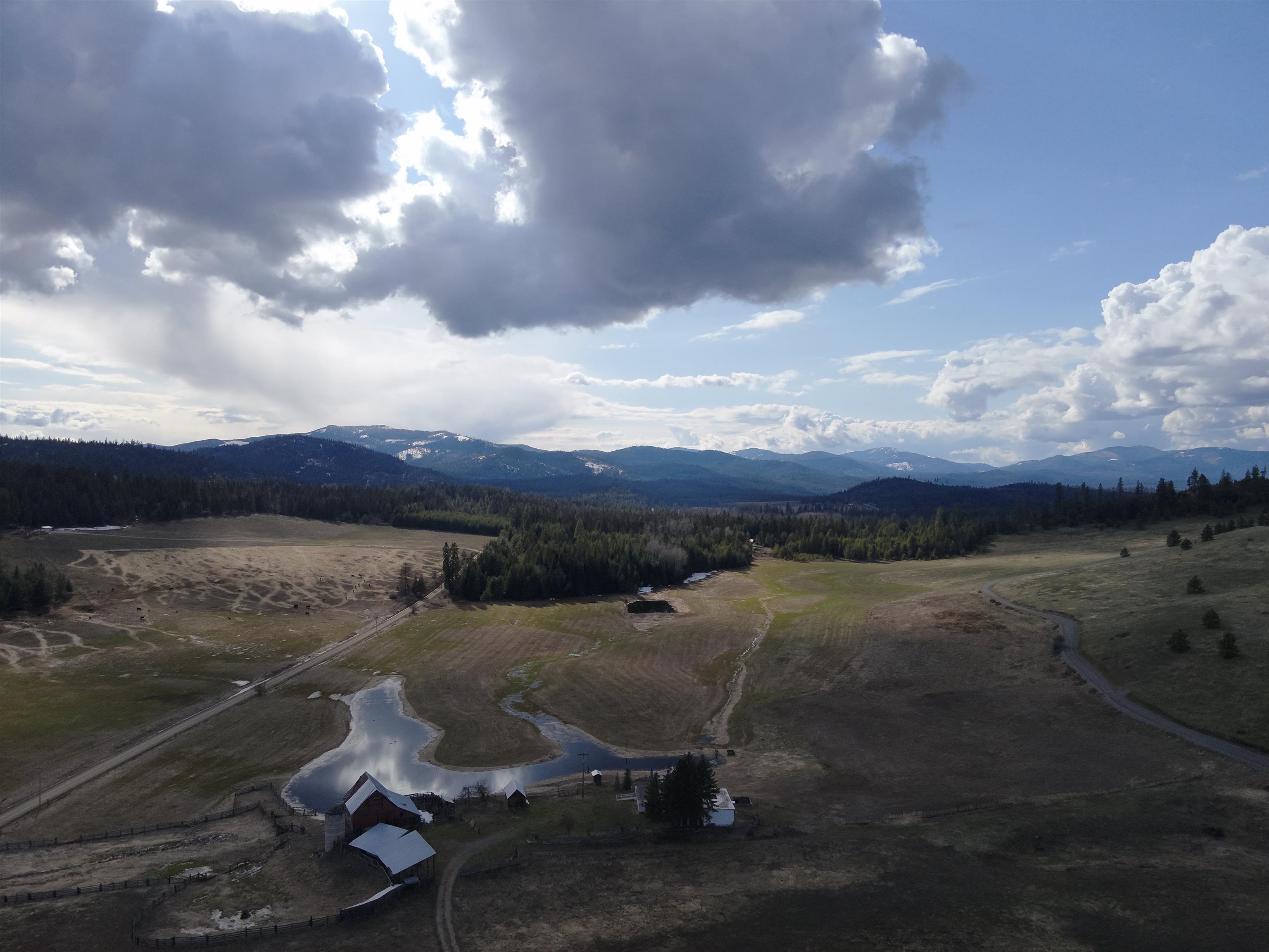 662 Baker Lake Road Newport, WA 99156 - Photo 6 of 10 Gallery Image 6