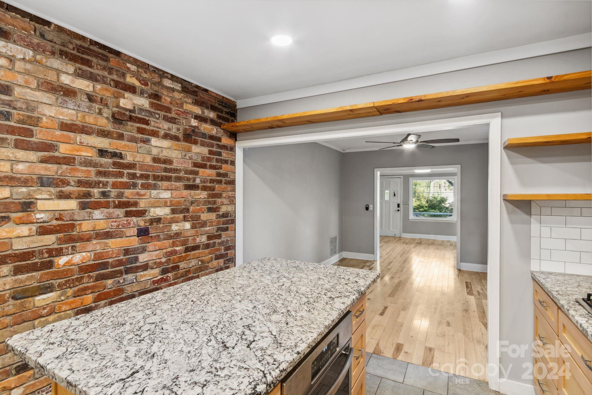 1016 Hebron Road Hendersonville, NC 28739 - Photo 17 of 47 Gallery Image 17