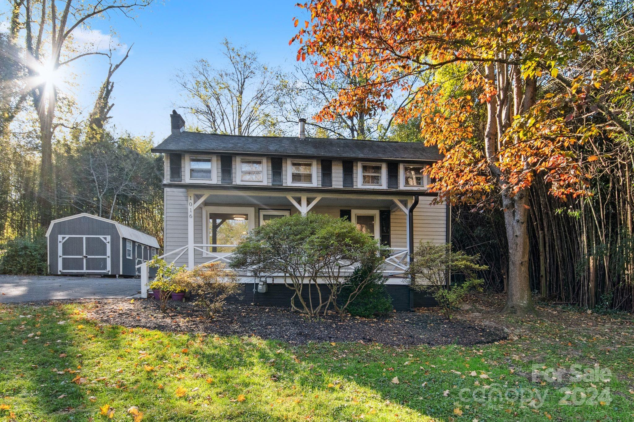 1016 Hebron Road Hendersonville, NC 28739 - Photo 2 of 47 Gallery Image 2