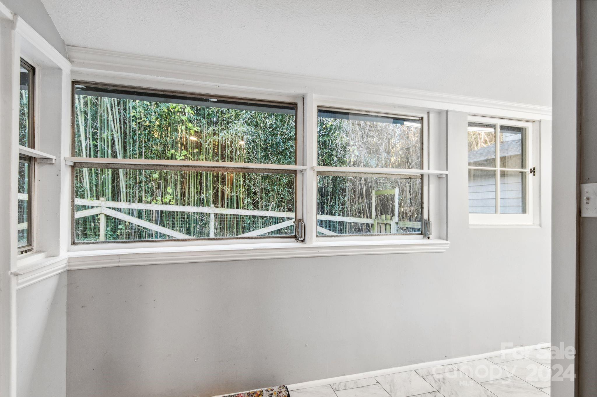 1016 Hebron Road Hendersonville, NC 28739 - Photo 32 of 47 Gallery Image 32