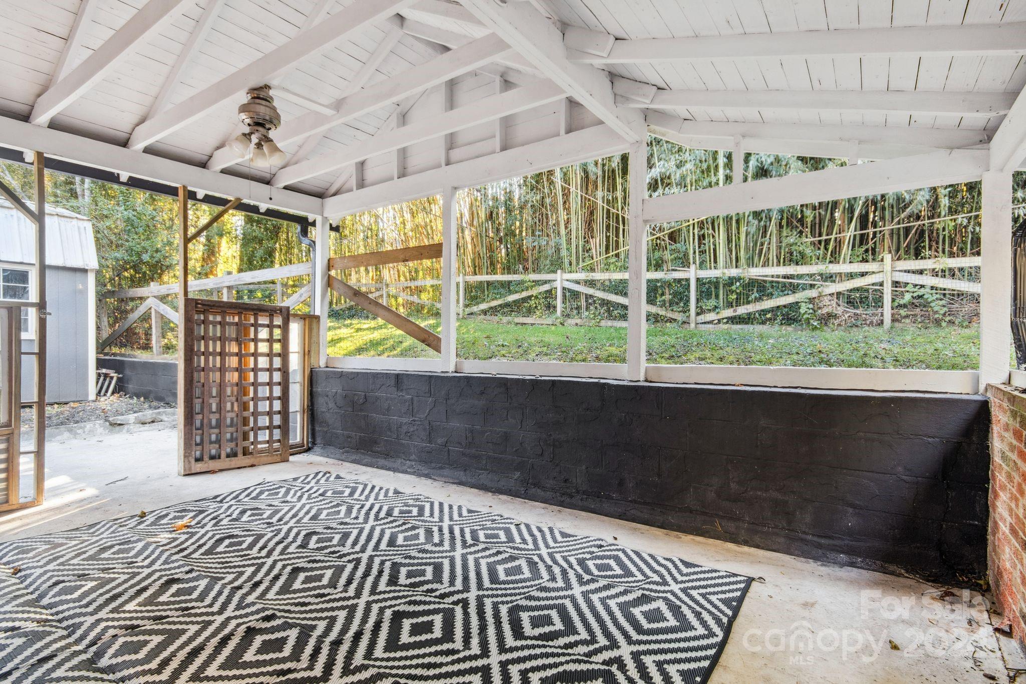 1016 Hebron Road Hendersonville, NC 28739 - Photo 35 of 47 Gallery Image 35