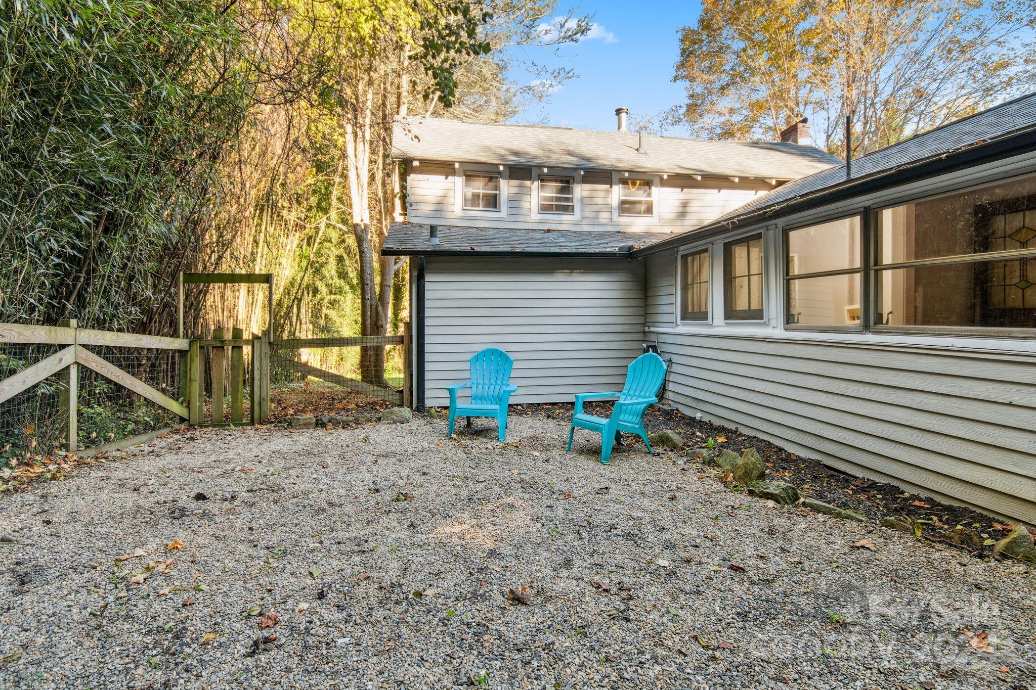 1016 Hebron Road Hendersonville, NC 28739 - Photo 38 of 47 Gallery Image 38