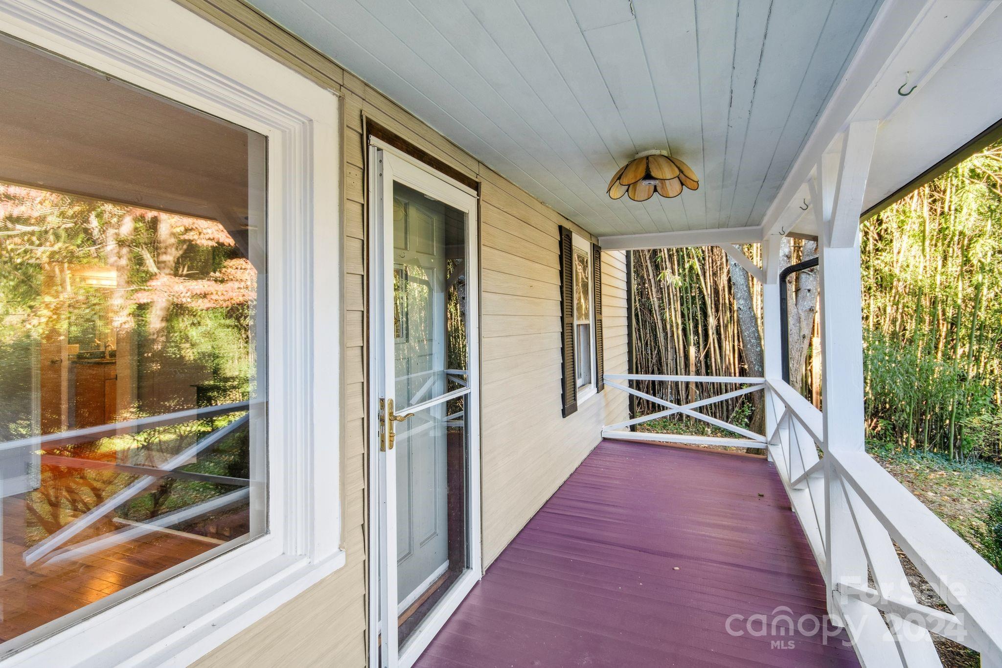 1016 Hebron Road Hendersonville, NC 28739 - Photo 6 of 47 Gallery Image 6