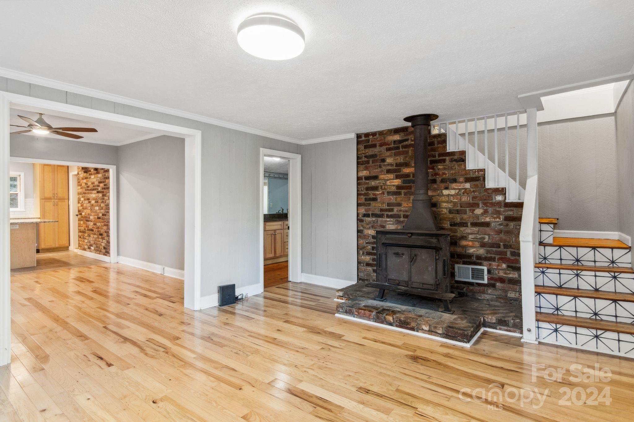 1016 Hebron Road Hendersonville, NC 28739 - Photo 10 of 47 Gallery Image 10