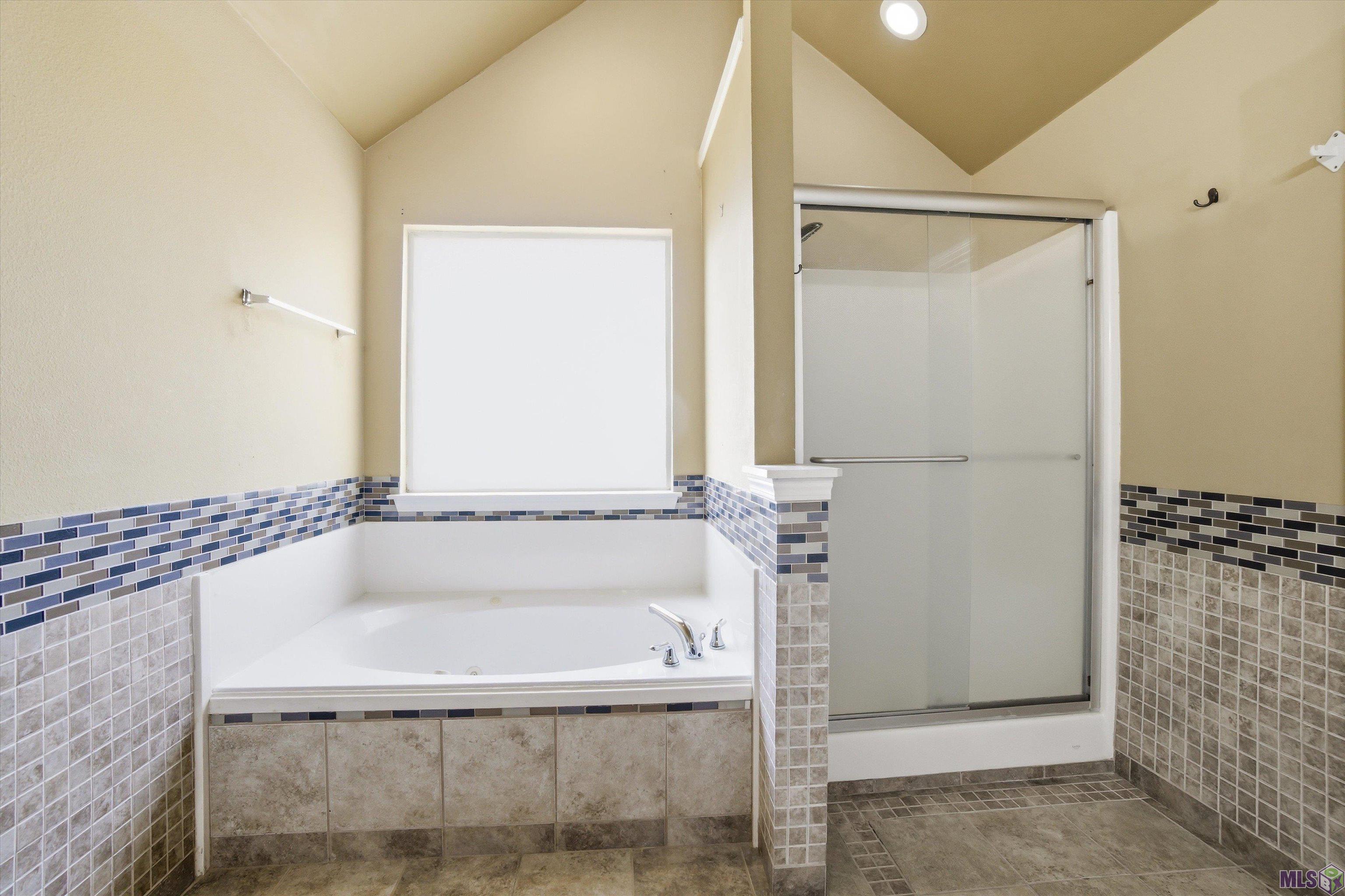 14222 Cedar Pointe Avenue Baton Rouge, LA 70809 - Photo 15 of 27