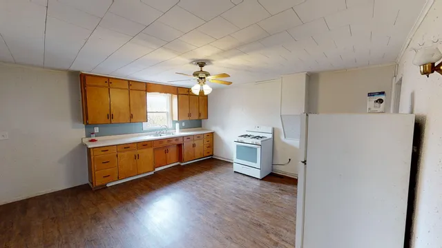 $260,000 | 321 East Washington Street, Prairie du Chien, WI 53821