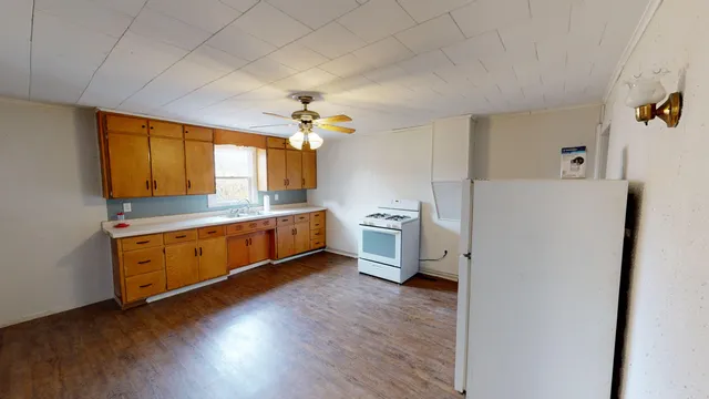 $260,000 | 321 East Washington Street, Prairie du Chien, WI 53821