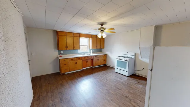 $260,000 | 321 East Washington Street, Prairie du Chien, WI 53821