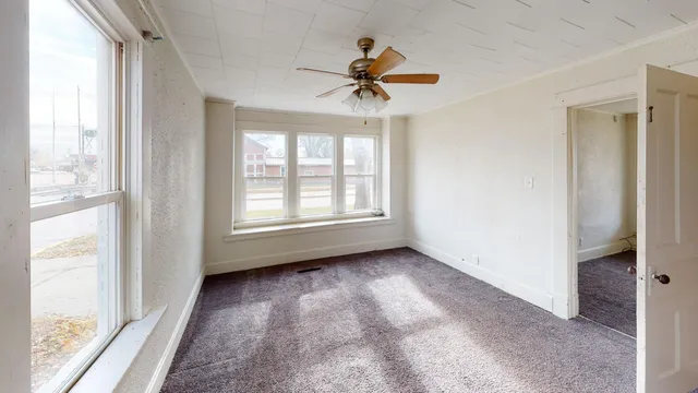 $260,000 | 321 East Washington Street, Prairie du Chien, WI 53821