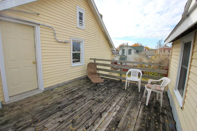 $260,000 | 321 East Washington Street, Prairie du Chien, WI 53821