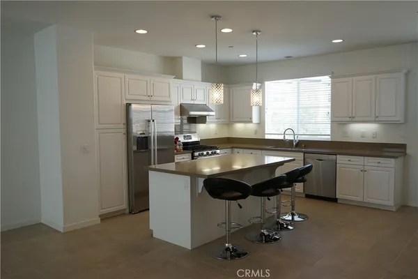 $3,400 | 18 Larry Beard Drive, South El Monte, CA 91733