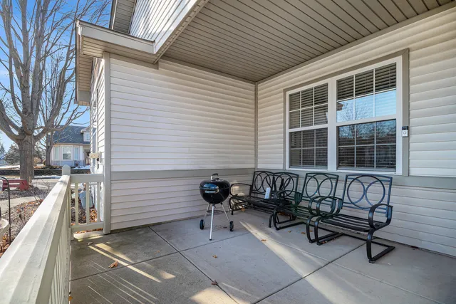 $279,999 | 12127 White Tail Lane, Huntley, IL 60142