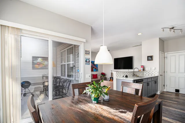 $279,999 | 12127 White Tail Lane, Huntley, IL 60142