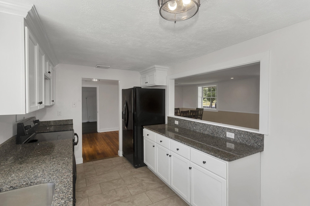 17 Congamond Road Southwick, MA 01077 - Photo 8 of 40