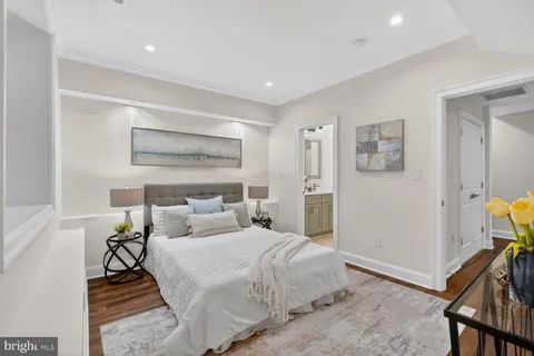 $949,000 | 600 Harvard Street Northwest, Unit 1, Washington, DC 20001