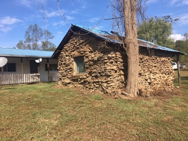 103 Triplett Road Branchland, WV 25506 - Photo 4 of 22 Gallery Image 4