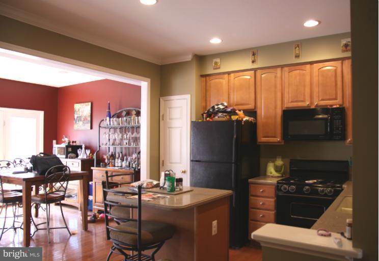 25272 Curiosity Square Aldie, VA 20105 - Photo 11 of 26 Kitchen